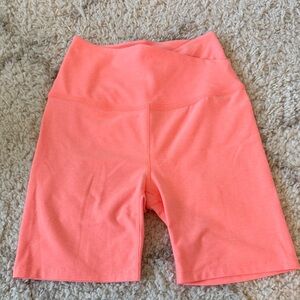 NWOT! Beyond Yoga Coral Bike Shorts